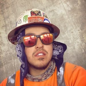 Meet your Posher, Mathew